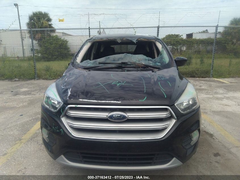 2017 FORD ESCAPE SE - 1FMCU0GDXHUC31692