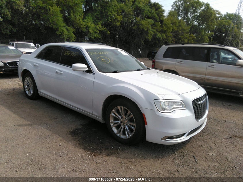 VIN 2C3CCAAG0JH317090 2018 CHRYSLER 300 TOURING