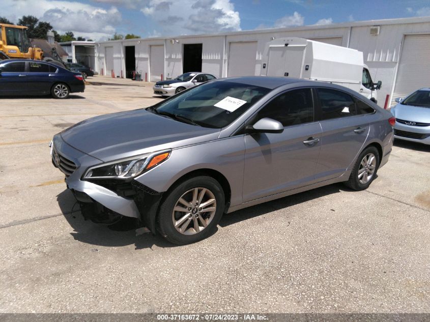 2015 HYUNDAI SONATA 2.4L SE - 5NPE24AF4FH160288