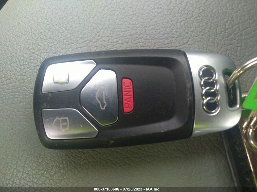 2018 AUDI A4 PREMIUM PLUS - WAUENAF42JA106725