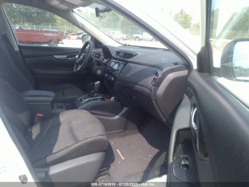 VIN KNMAT2MVXHP560785 2017 NISSAN ROGUE S