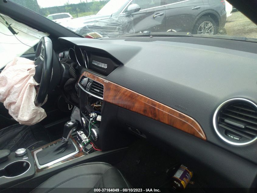 2013 MERCEDES-BENZ C-CLASS C 300 - WDDGF8AB0DR277167