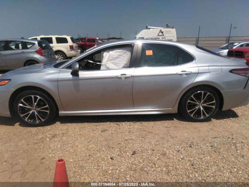 2018 TOYOTA CAMRY L/LE/XLE/SE/XSE - 4T1B11HK5JU157322