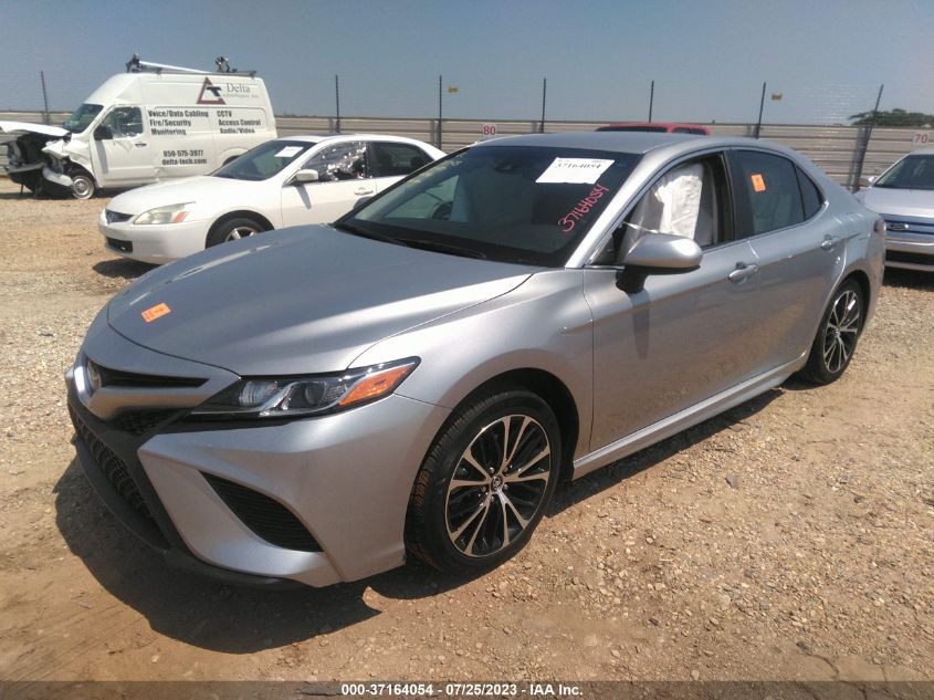 2018 TOYOTA CAMRY L/LE/XLE/SE/XSE - 4T1B11HK5JU157322