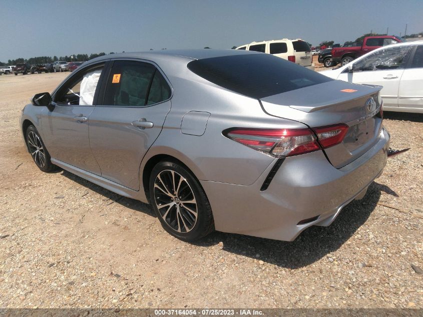 2018 TOYOTA CAMRY L/LE/XLE/SE/XSE - 4T1B11HK5JU157322