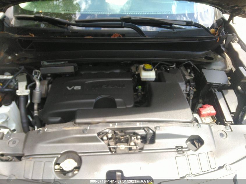 2018 NISSAN PATHFINDER SV - 5N1DR2MMXJC668044