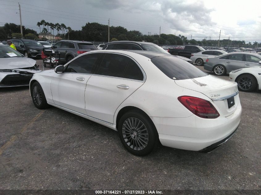 2015 MERCEDES-BENZ C-CLASS C 300 - 55SWF4JB9FU031434