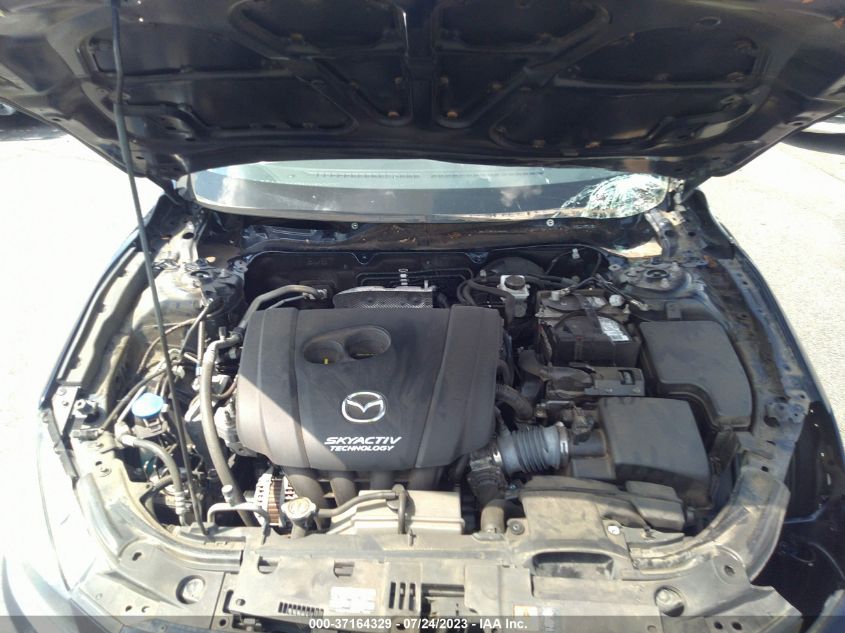 2018 MAZDA MAZDA3 4-DOOR SPORT - 3MZBN1U77JM240438
