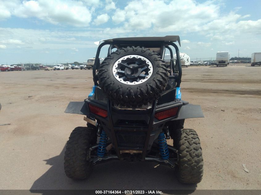 2015 POLARIS RZR 4 900 EPS - 4XAVCE879FB305562