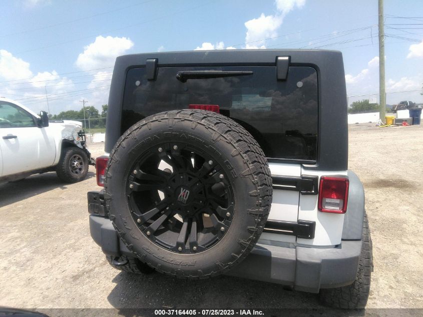 2015 JEEP WRANGLER UNLIMITED SPORT - 1C4BJWDG1FL711049