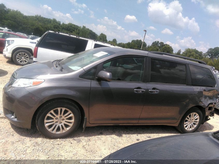 2017 TOYOTA SIENNA XLE AUTO ACCESS - 5TDYZ3DC1HS884991