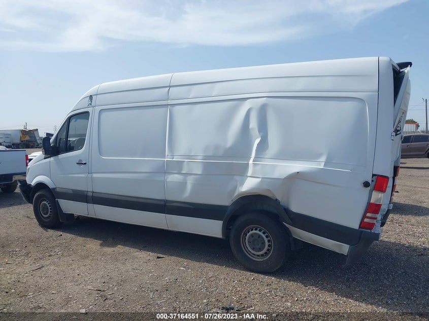 VIN WD3PE8CD7JP626807 2018 MERCEDES-BENZ SPRINTER CARGO VAN