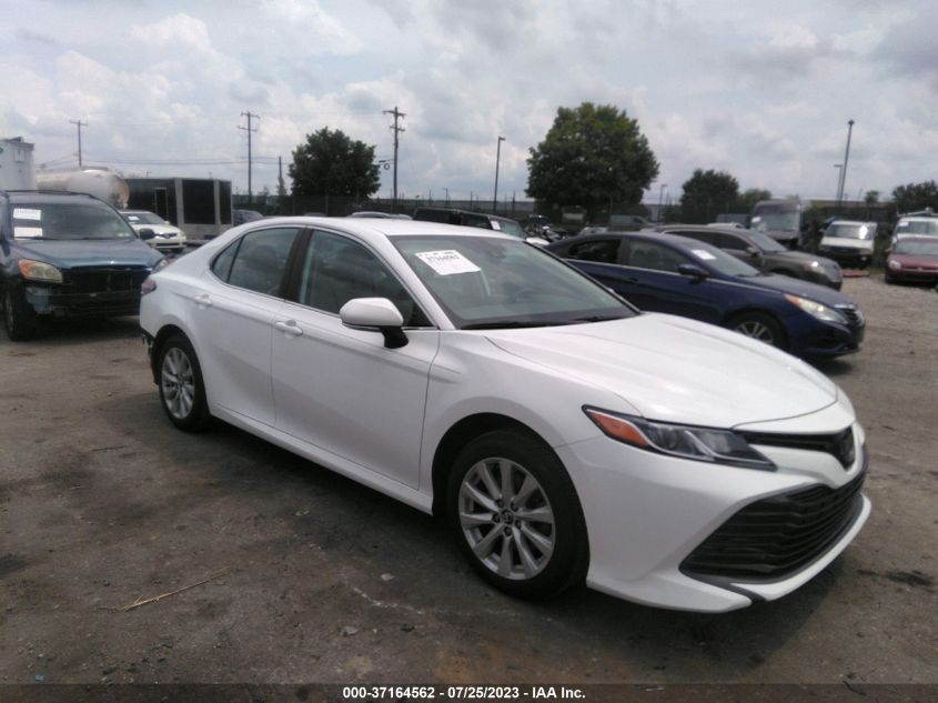 2020 TOYOTA CAMRY LE - 4T1L11AK2LU906546