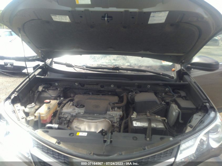 2015 TOYOTA RAV4 LE - JTMBFREV1FD160986