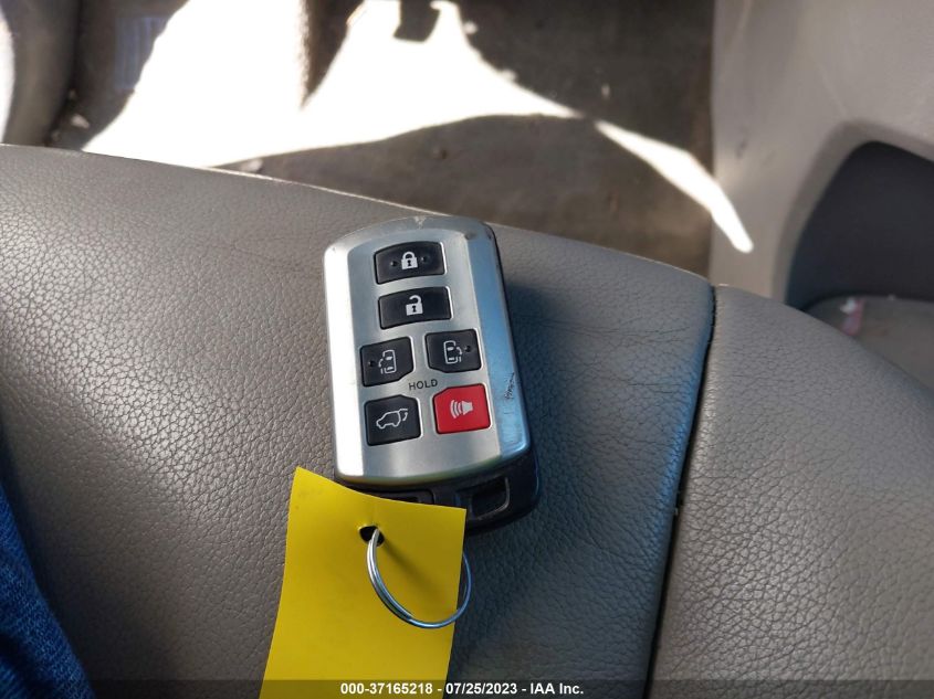 2015 TOYOTA SIENNA XLE/LIMITED - 005TDYK3DC4FS5730