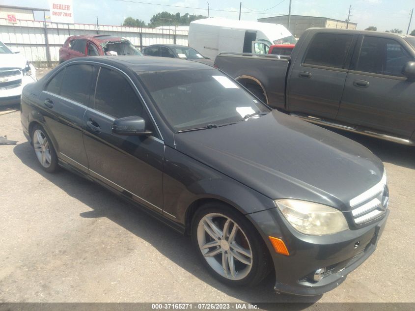 2013 MERCEDES-BENZ C 250 SPORT/LUXURY - WDDGF4HB6DR291492