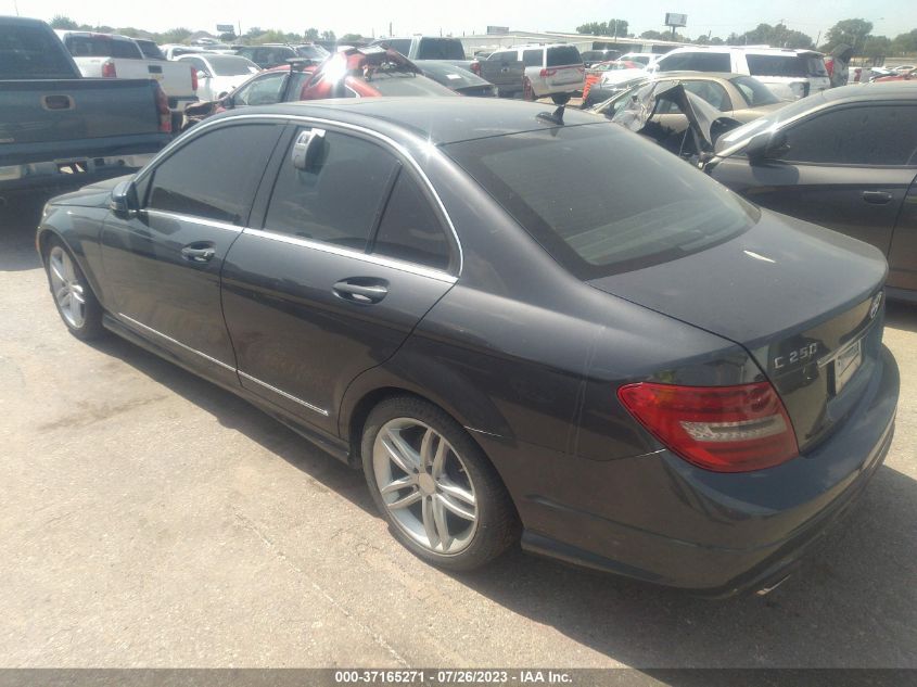 2013 MERCEDES-BENZ C 250 SPORT/LUXURY WDDGF4HB6DR291492