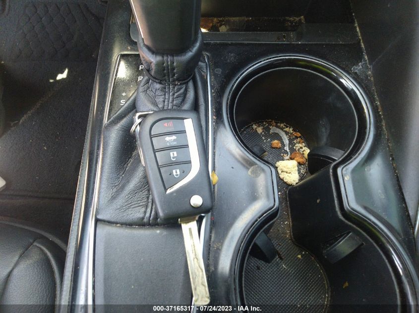2019 TOYOTA CAMRY SE - 4T1B11HK5KU293581