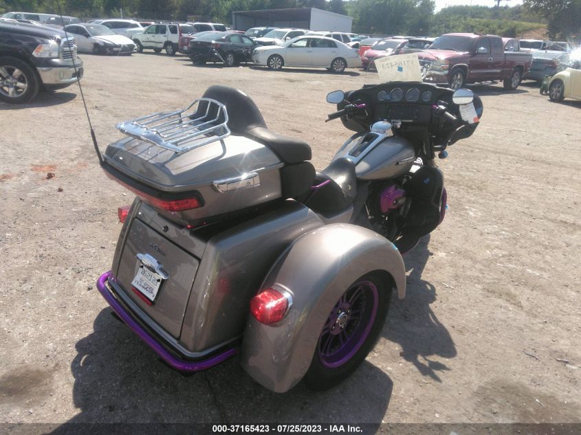 2016 HARLEY-DAVIDSON FLHTCUTG TRI GLIDE ULTRA 1HD1MAL12GB858151
