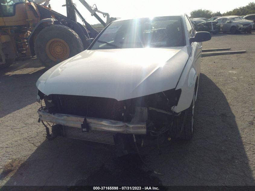 2016 AUDI A4 PREMIUM - WAUAFAFLXGN011253