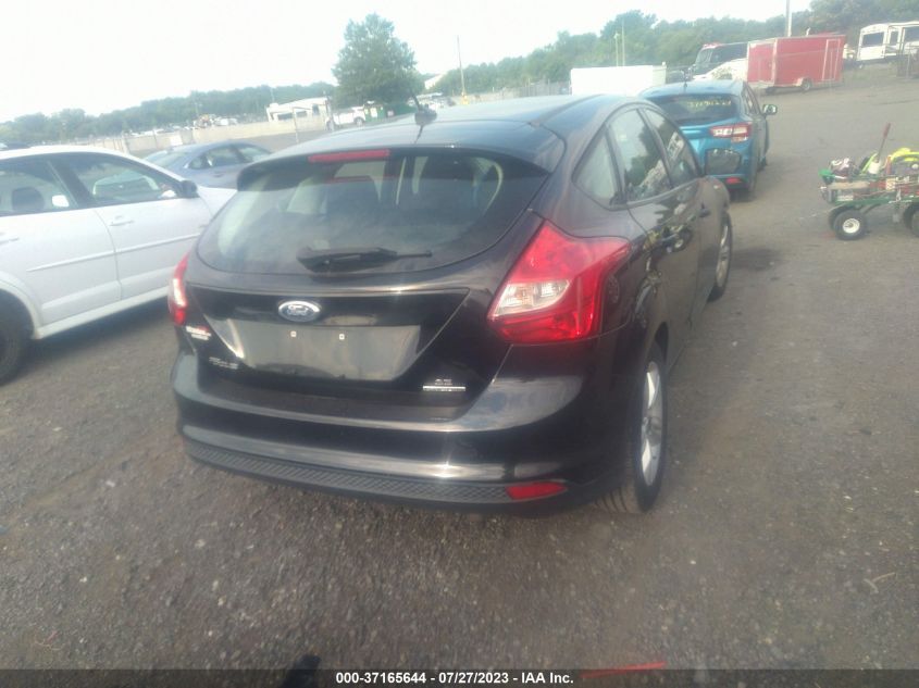 2014 FORD FOCUS SE - 1FADP3K2XEL207620