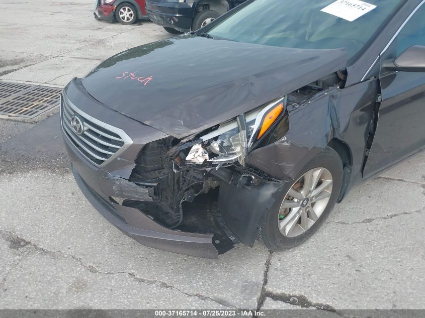 2016 HYUNDAI SONATA 2.4L SE - 5NPE24AF5GH427729