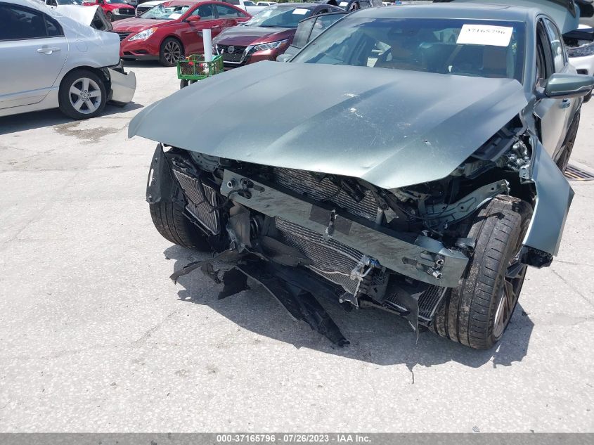2022 CADILLAC CT5-V BLACKWING - 1G6D35R68N0810192