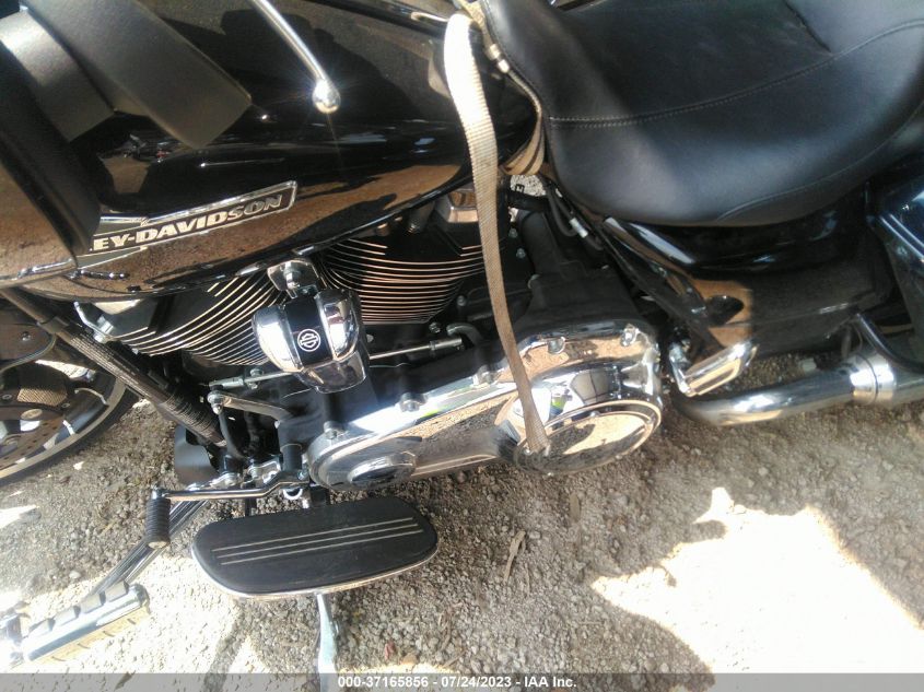 2023 HARLEY-DAVIDSON FLHX - 1HD1KBC1XPB615148