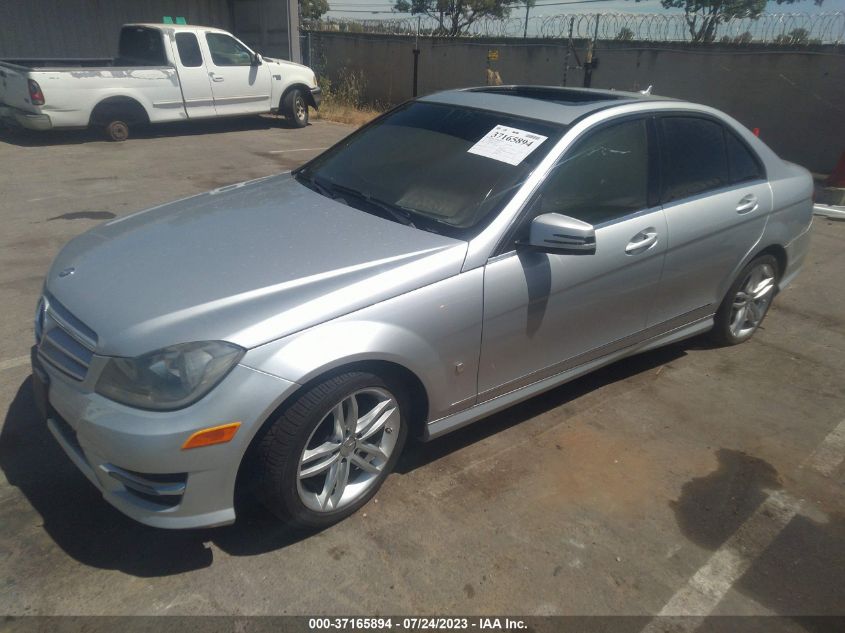 2013 MERCEDES-BENZ C-CLASS C 250 LUXURY - WDDGF4HB9DG123535