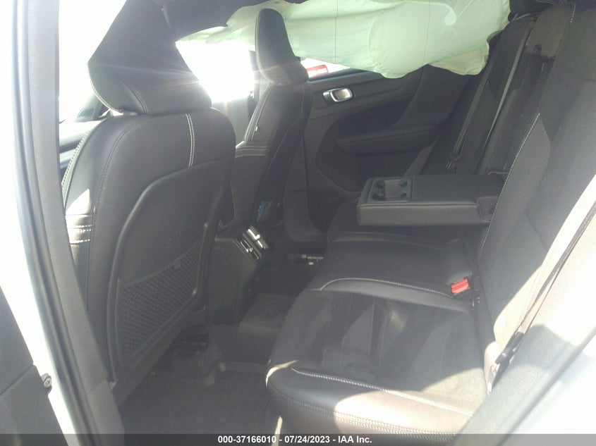 VIN YV4162UM0L2185376 2020 VOLVO XC40 R-DESIGN