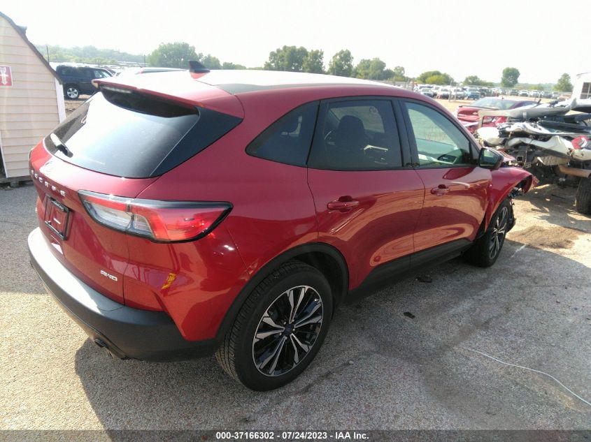 2022 FORD ESCAPE SE - 1FMCU9G60NUA04061