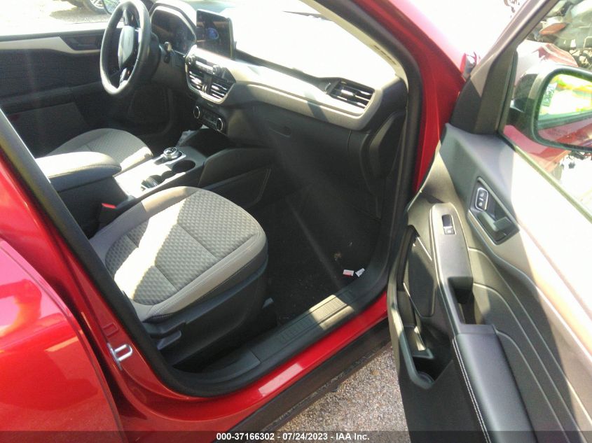 2022 FORD ESCAPE SE - 1FMCU9G60NUA04061