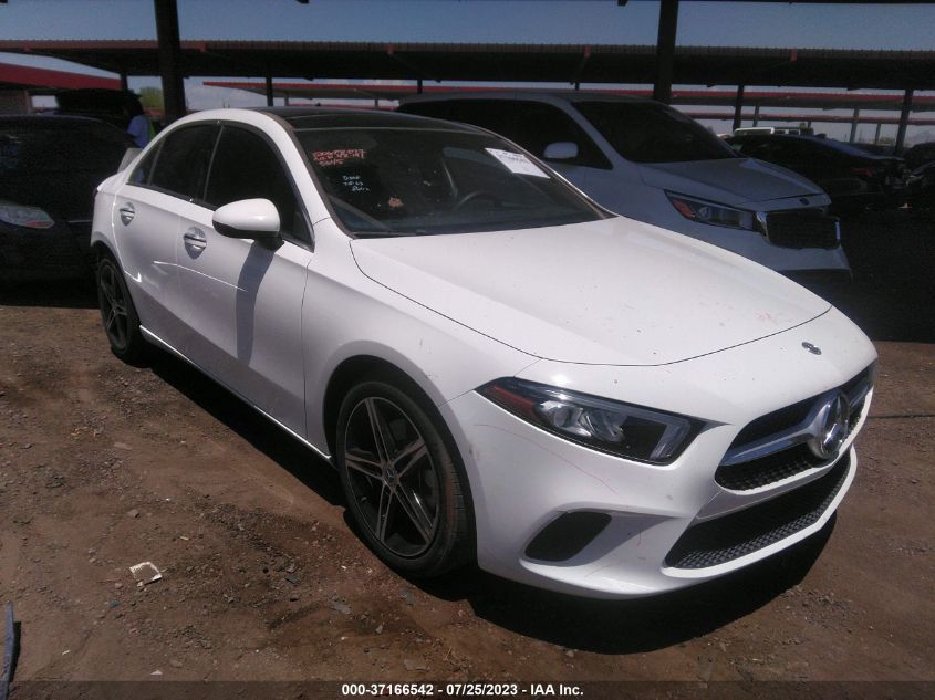 2022 MERCEDES-BENZ A-CLASS A 220 - W1K3G4EB3NJ365645