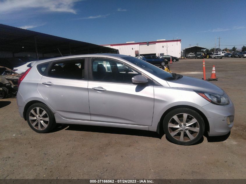 2013 HYUNDAI ACCENT SE - KMHCU5AE2DU112057