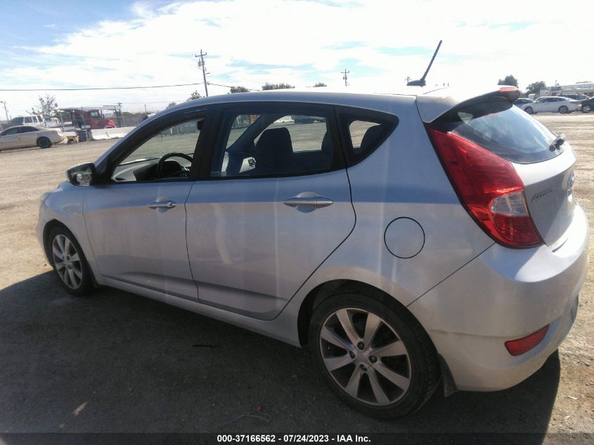 2013 HYUNDAI ACCENT SE - KMHCU5AE2DU112057