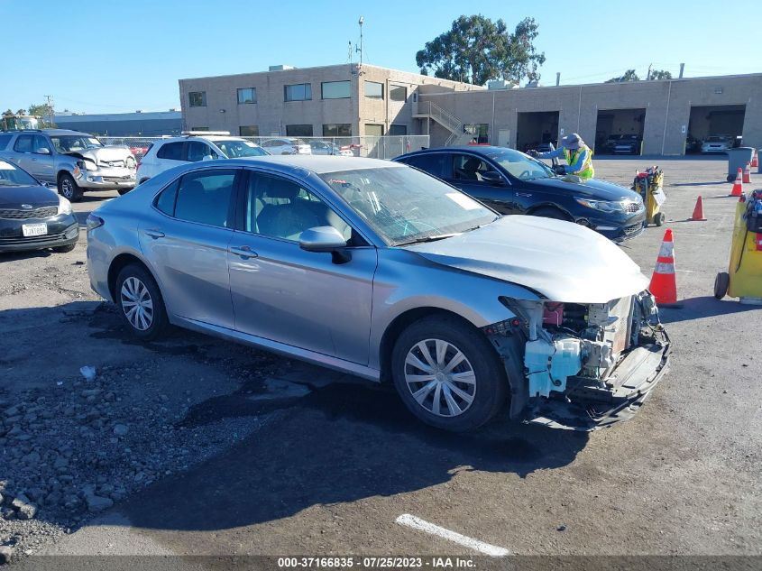 2022 TOYOTA CAMRY LE - 4T1C31AK4NU589768