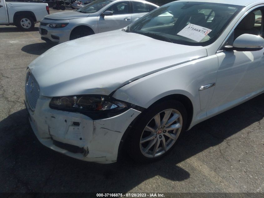 2015 JAGUAR XF I4 T PREMIUM - SAJWA0FS7FPU88610
