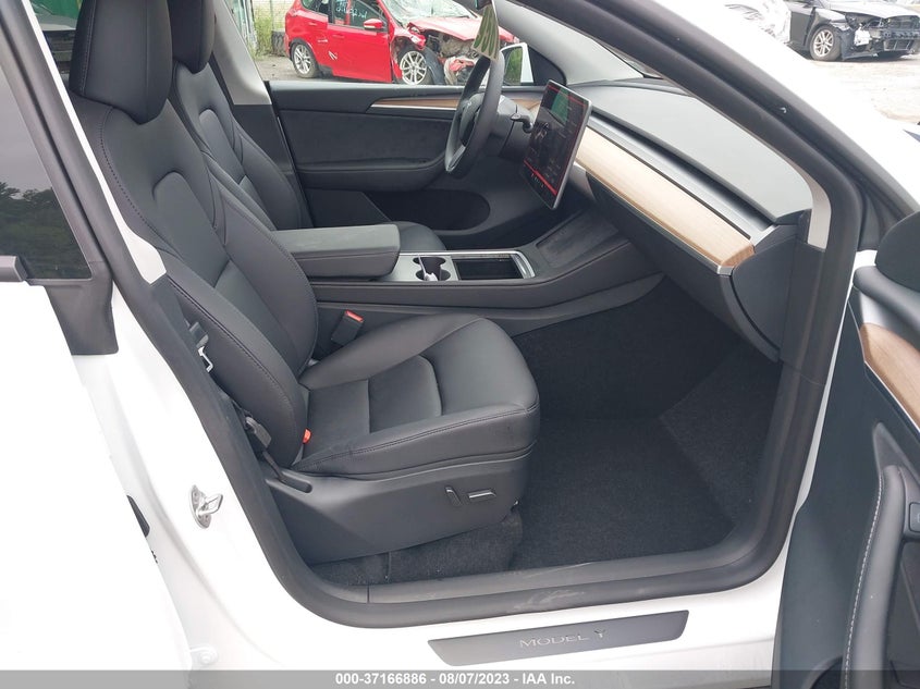 VIN 7SAYGDEF7PF804037 2023 TESLA MODEL Y PERFORMANCE