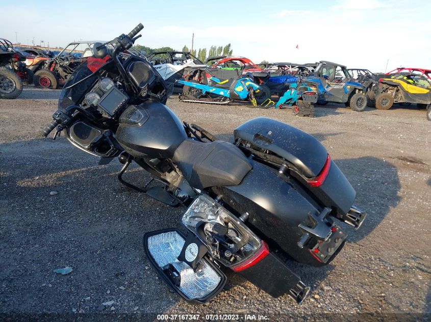 2021 INDIAN MOTORCYCLE CO. CHALLENGER DARK HORSE 56KLCDRR9M3403390