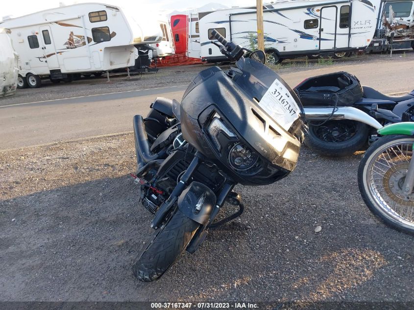 2021 INDIAN MOTORCYCLE CO. CHALLENGER DARK HORSE 56KLCDRR9M3403390