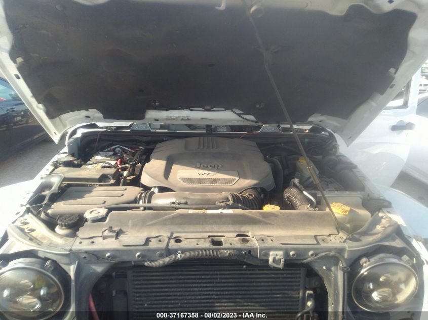 2015 JEEP WRANGLER UNLIMITED SAHARA - 1C4HJWEG9FL500383