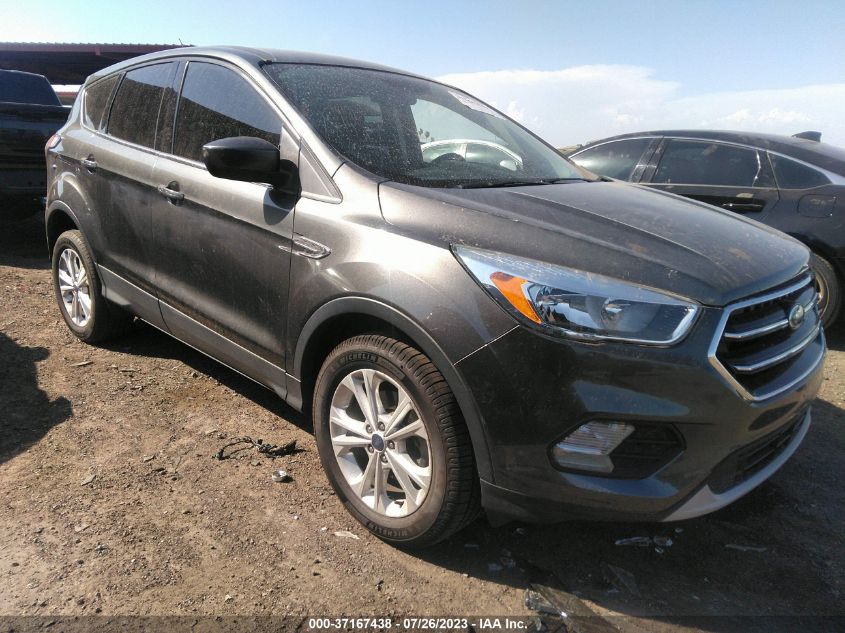 2017 FORD ESCAPE SE - 1FMCU0GD2HUD42513