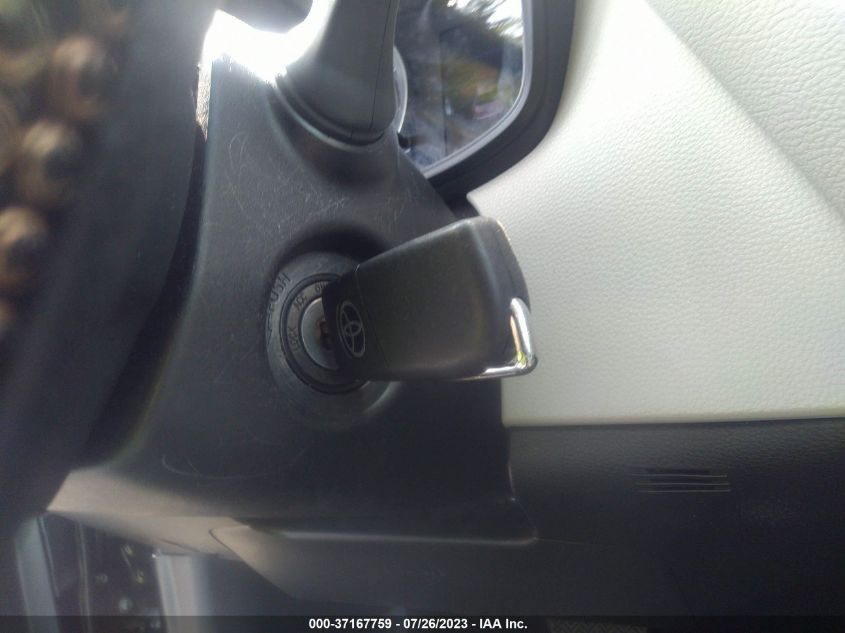 2020 TOYOTA COROLLA LE - JTDEPRAE8LJ085359