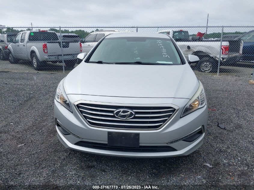 2015 HYUNDAI SONATA 2.4L SE - 5NPE24AF9FH081148