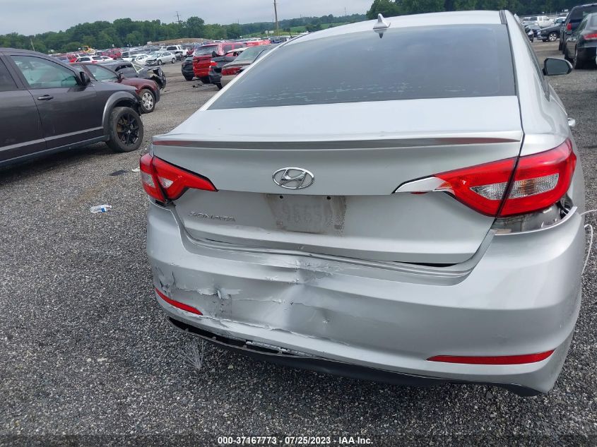 2015 HYUNDAI SONATA 2.4L SE - 5NPE24AF9FH081148