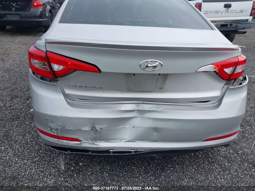 2015 HYUNDAI SONATA 2.4L SE - 5NPE24AF9FH081148