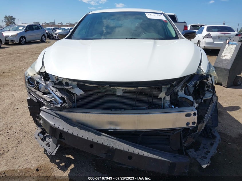 VIN 1N4AL3AP0HC204208 2017 NISSAN ALTIMA 2.5 SR