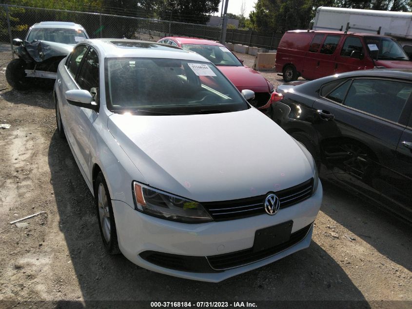 2014 VOLKSWAGEN JETTA SEDAN SE W/CONNECTIVITY/SUNROOF - 3VWD07AJ5EM432215