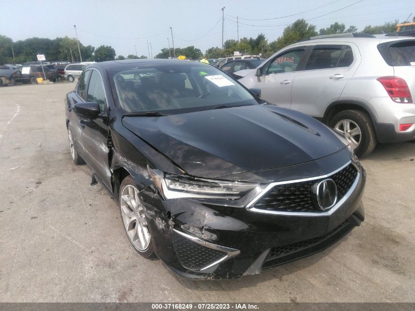 19UDE2F31KA011586 Acura ILX  6