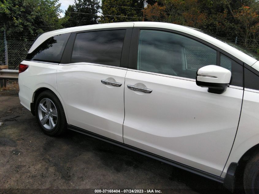 5FNRL6H78JB107187 2018 HONDA ODYSSEY, photo no. 13